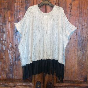 Gianni Bini fringed sweater. Size Small
